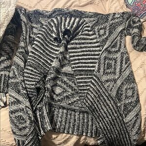 Forever 21 Black and White Geometric Cardigan
